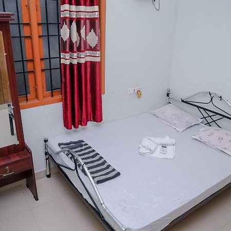 Fiona Homestay Chennai Exterior foto